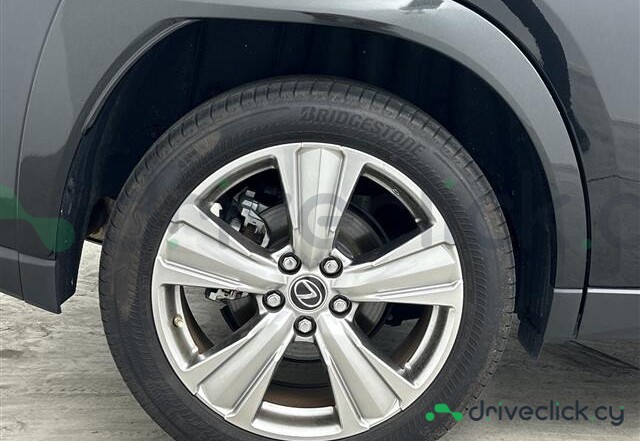 Lexus UX Black