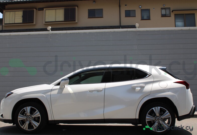 Lexus UX White