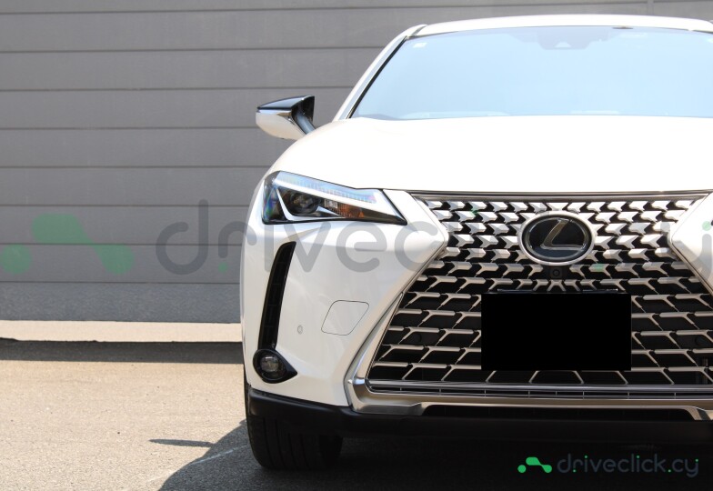 Lexus UX White