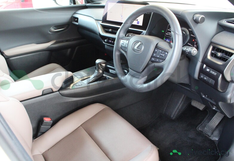 Lexus UX White