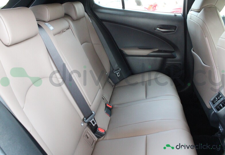 Lexus UX White