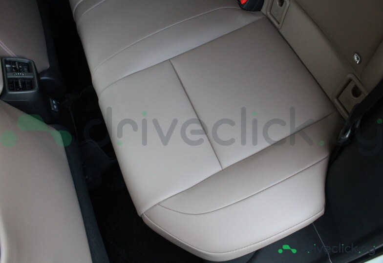 Lexus UX White