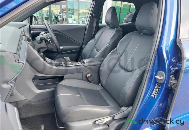 Lexus LBX Blue