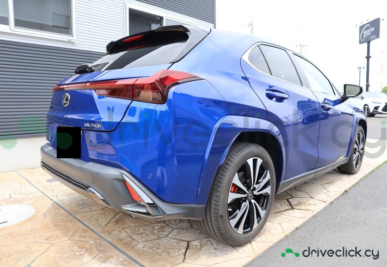 Lexus UX Blue