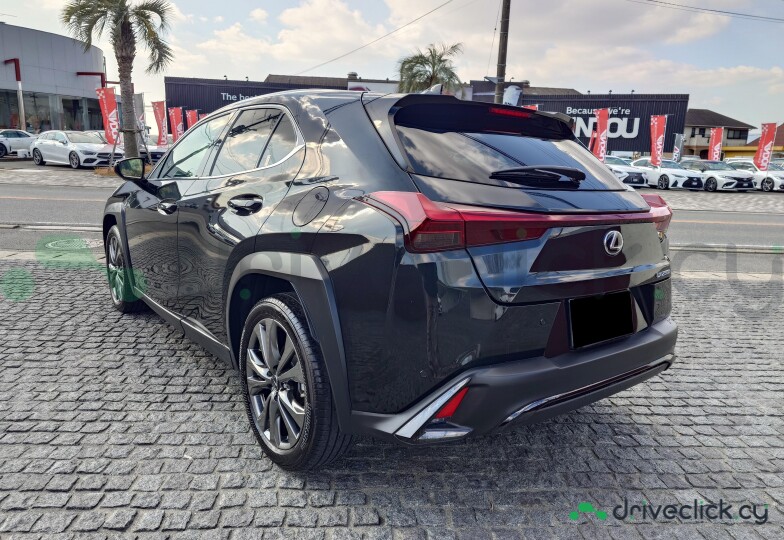 Lexus UX Black