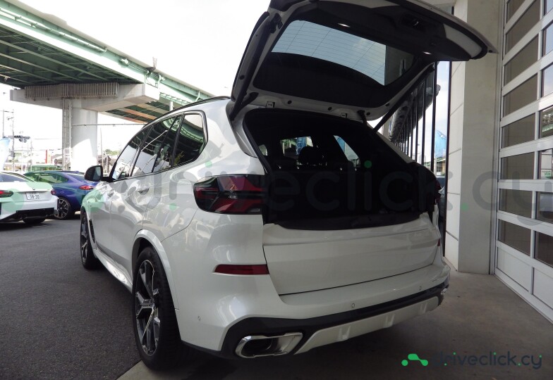 BMW X5 Белый