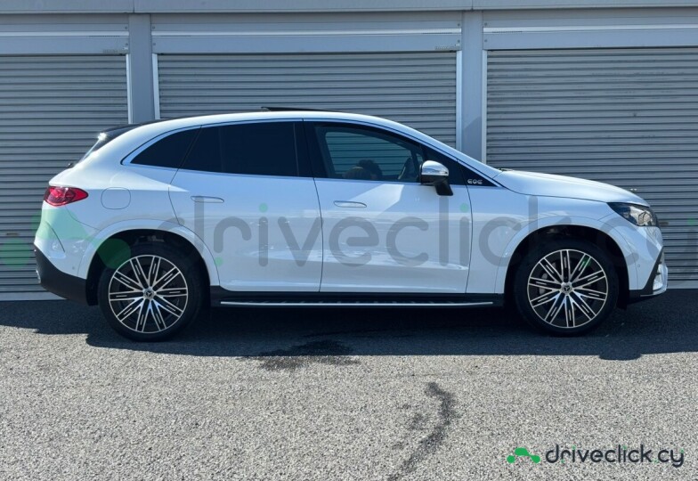 Mercedes EQE SUV Белый