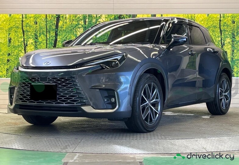 Lexus LBX Black