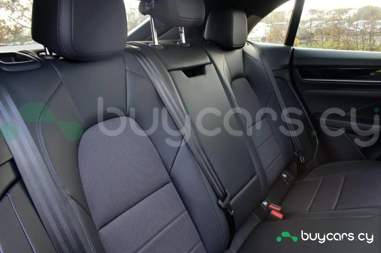 Porsche Macan Оранжевый