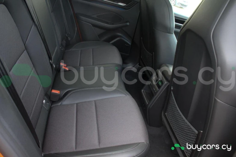 Porsche Macan Оранжевый