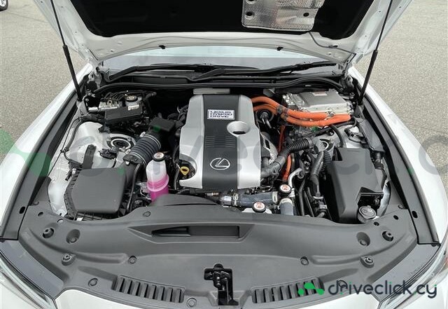 Lexus IS White
