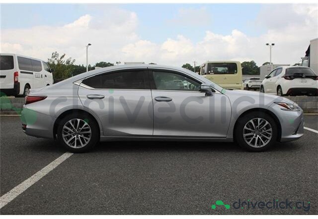 Lexus ES Grey