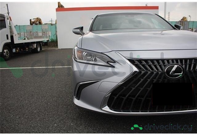 Lexus ES Grey