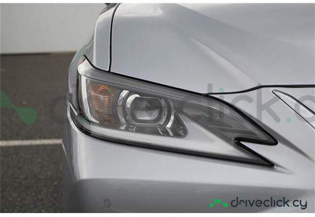 Lexus ES Grey