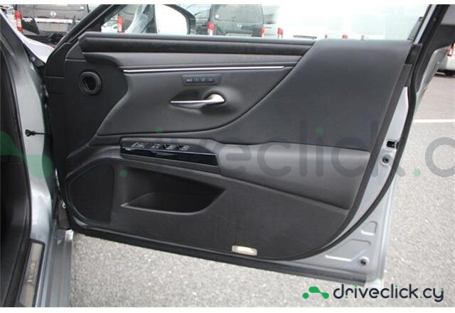 Lexus ES Grey