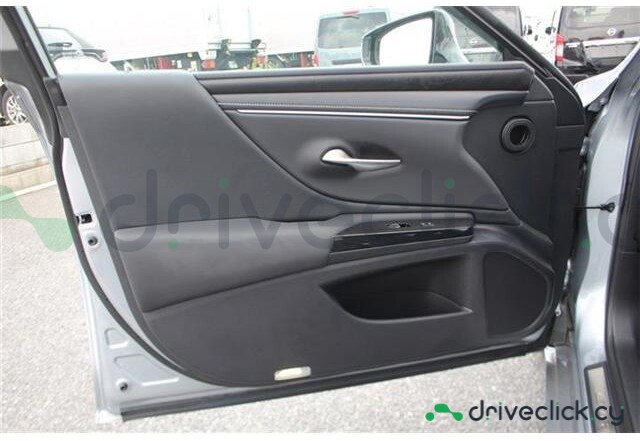 Lexus ES Grey