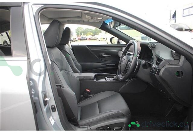 Lexus ES Grey