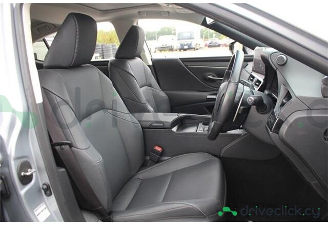 Lexus ES Grey