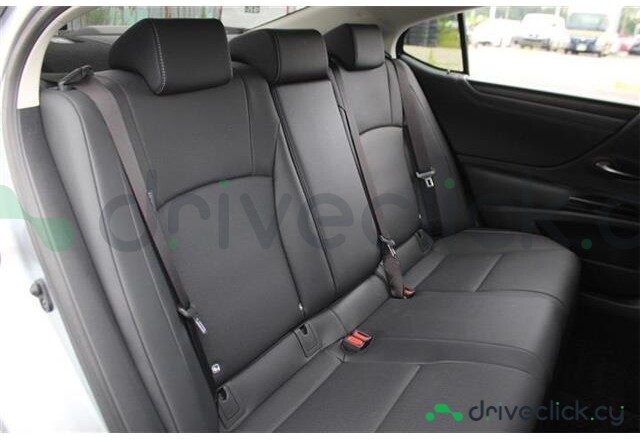 Lexus ES Grey