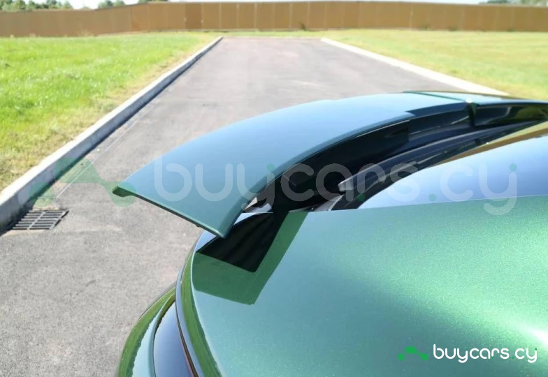 Porsche Panamera Зеленый