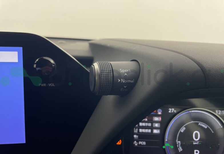 Lexus UX Black