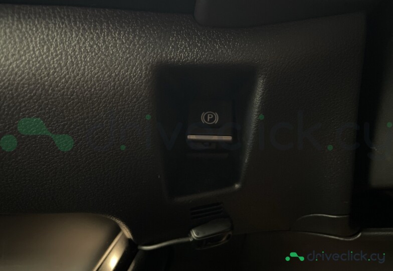 Lexus UX Black