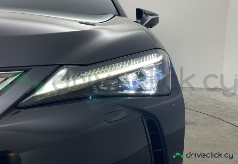 Lexus UX Black