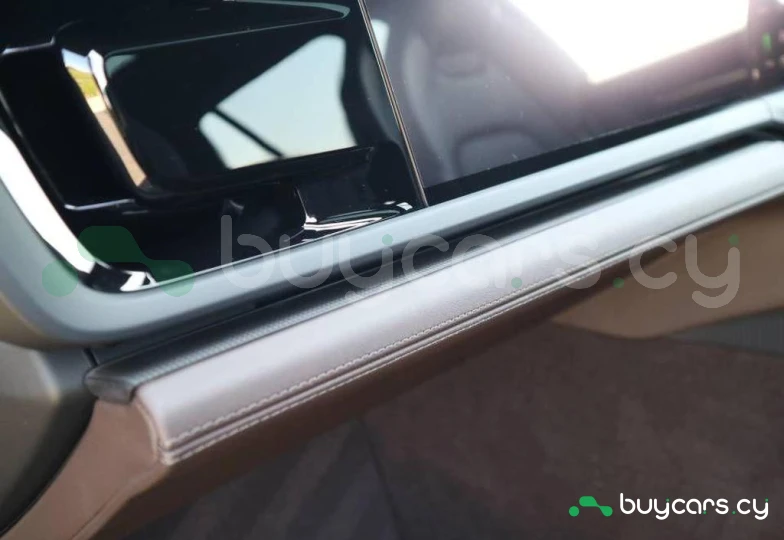 Porsche Panamera Зеленый