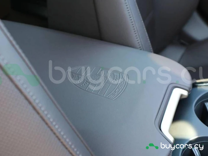 Porsche Panamera Зеленый