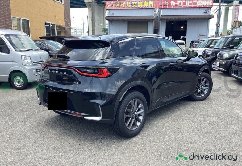 Lexus LBX Black