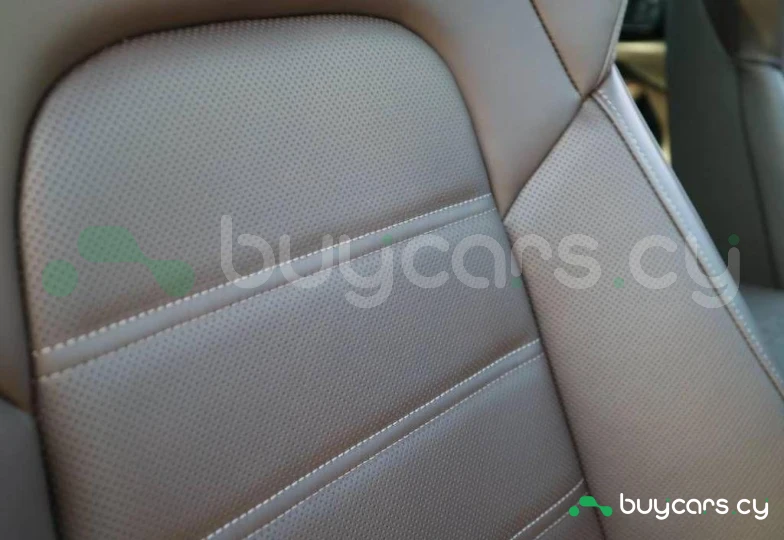 Porsche Panamera Зеленый