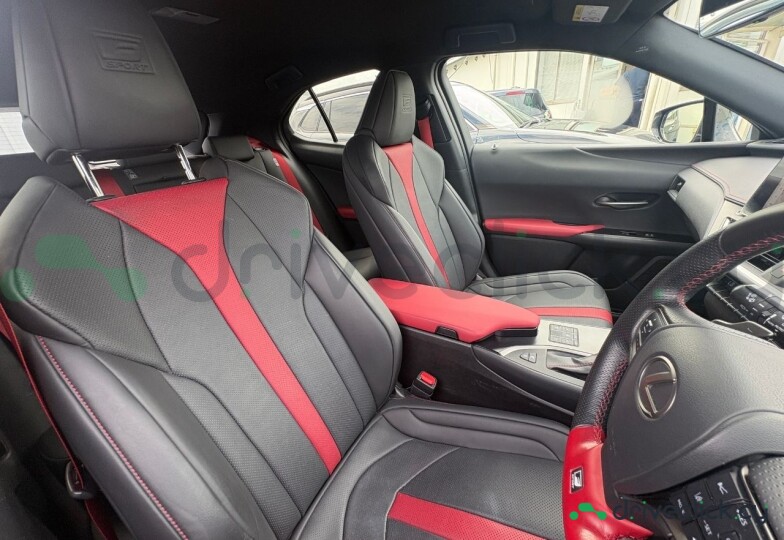 Lexus UX Black