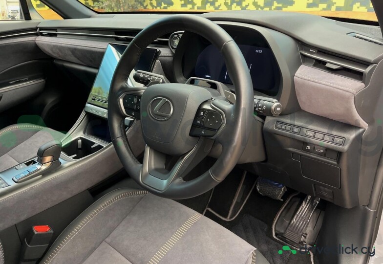 Lexus LBX Grey