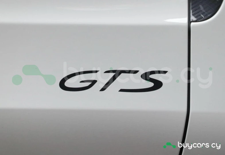 Porsche Panamera Белый