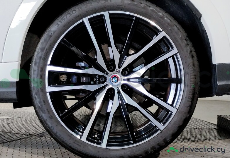 BMW X6 White