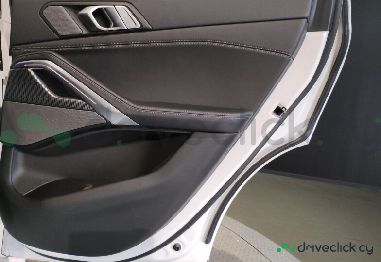 BMW X6 White