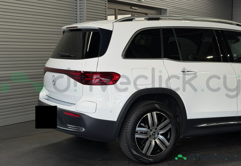 Mercedes EQB Белый