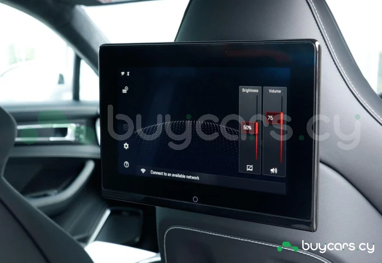 Porsche Panamera Белый