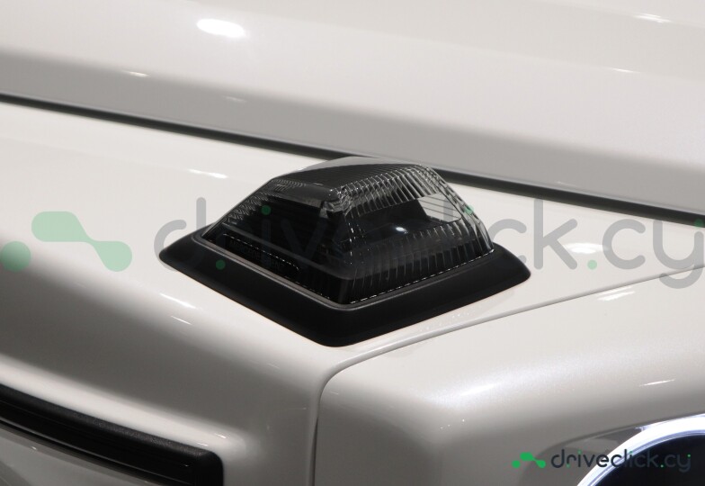 Mercedes G-class Белый