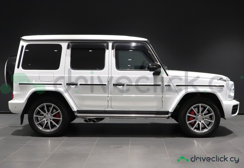 Mercedes G-class Белый