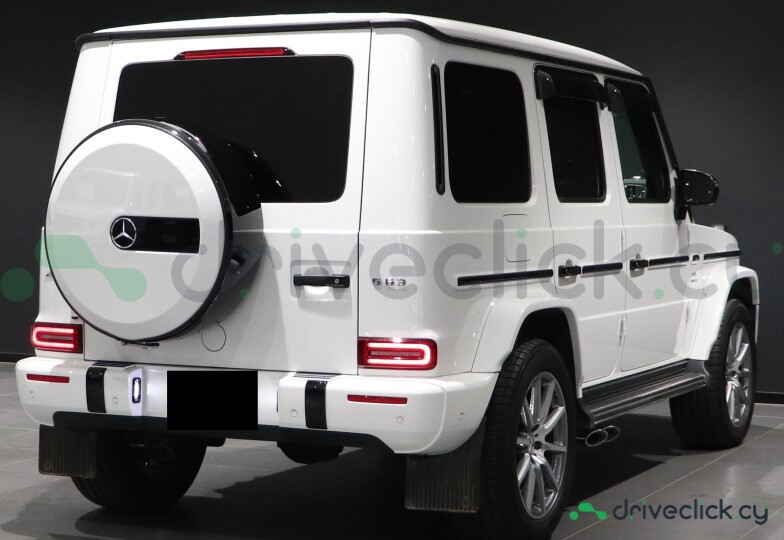 Mercedes G-class Белый