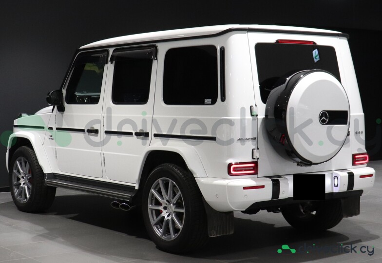Mercedes G-class Белый