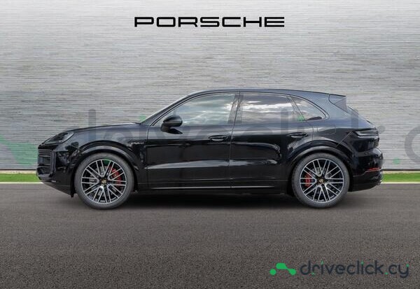 Porsche Cayenne Черный