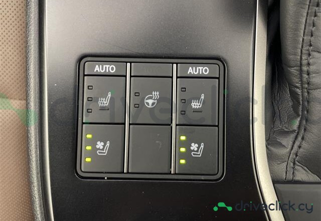 Lexus UX Black