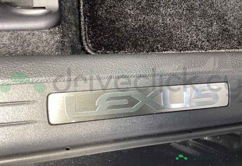 Lexus LBX Black