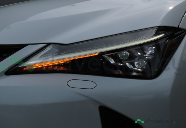 Lexus UX White