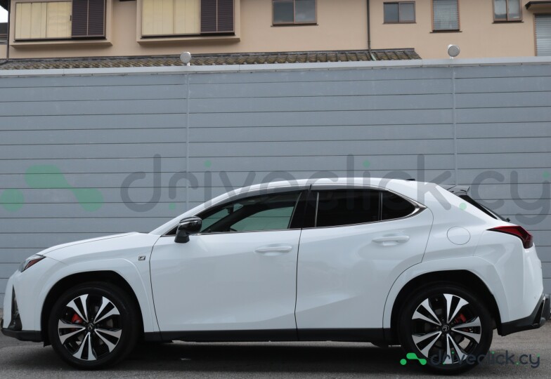 Lexus UX White