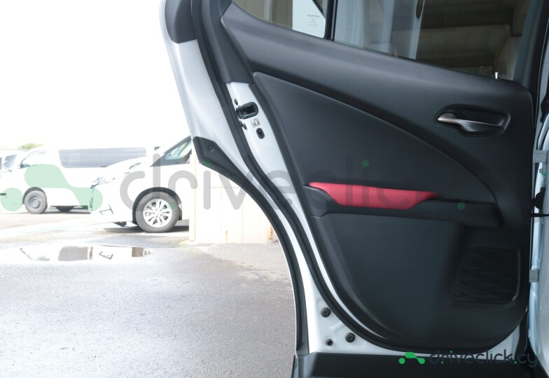 Lexus UX White