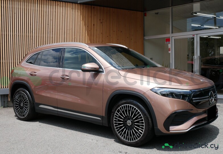 Mercedes EQA Коричневый