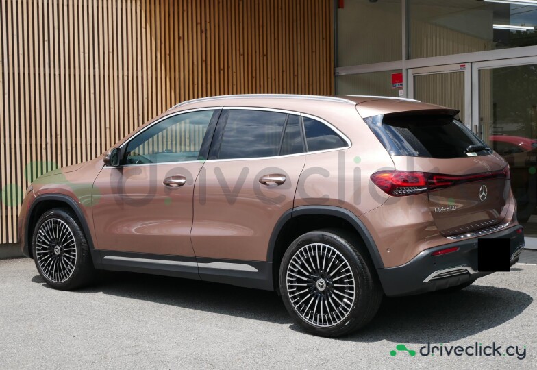 Mercedes EQA Коричневый